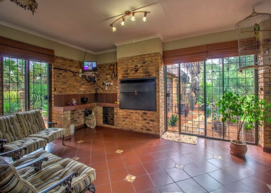 4 Bedroom Property for Sale in Bredell Gauteng
