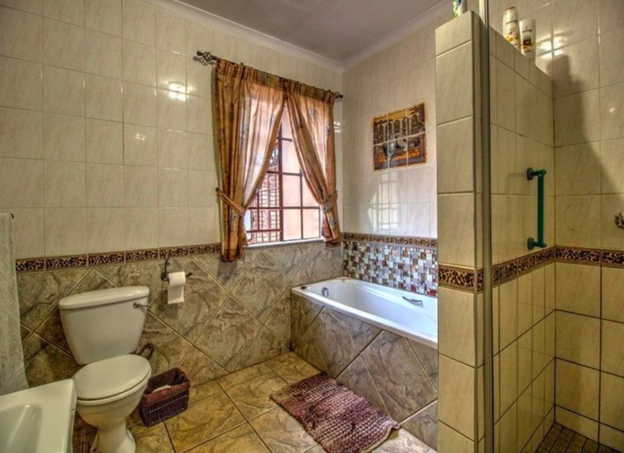 4 Bedroom Property for Sale in Bredell Gauteng