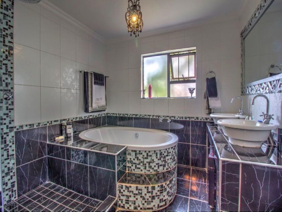 4 Bedroom Property for Sale in Bredell Gauteng