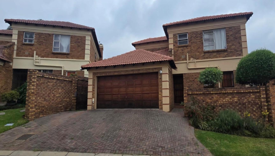 3 Bedroom Property for Sale in Glen Marais Gauteng