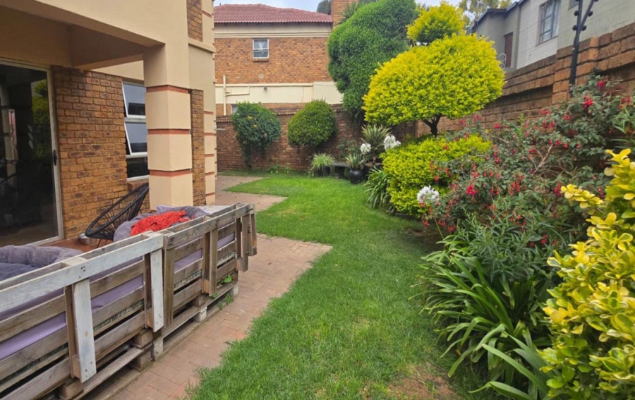 3 Bedroom Property for Sale in Glen Marais Gauteng
