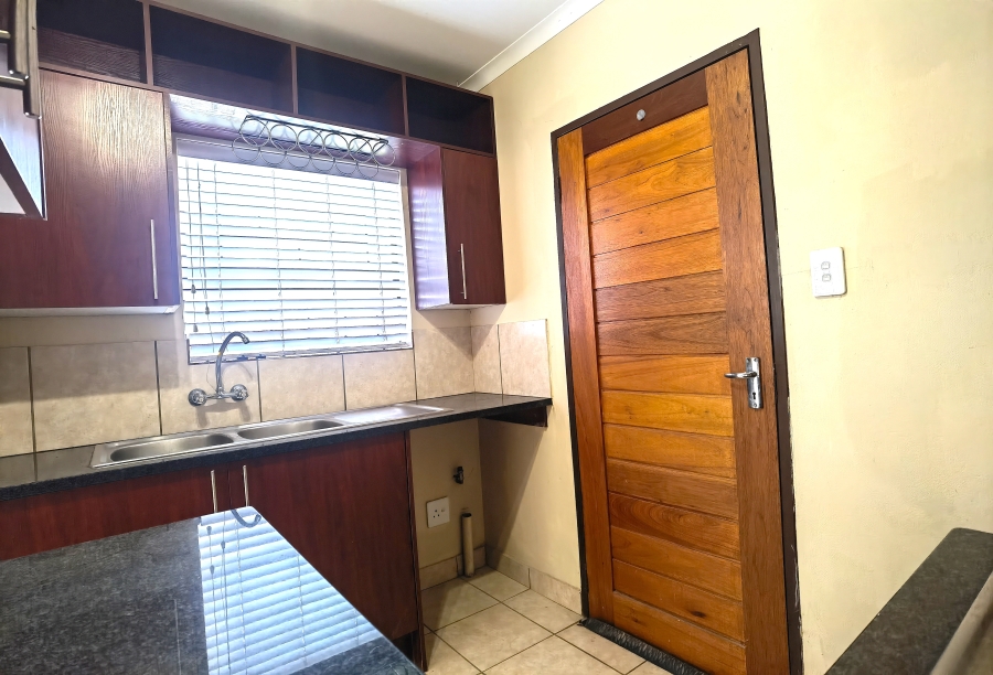 3 Bedroom Property for Sale in Kosmosdal Gauteng