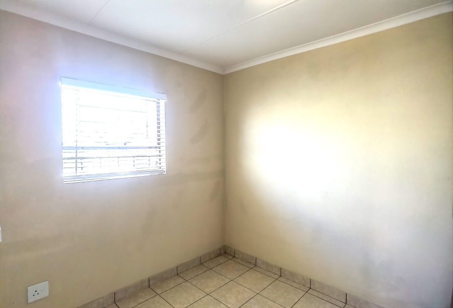 3 Bedroom Property for Sale in Kosmosdal Gauteng