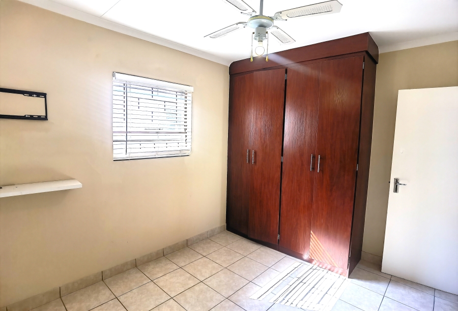 3 Bedroom Property for Sale in Kosmosdal Gauteng