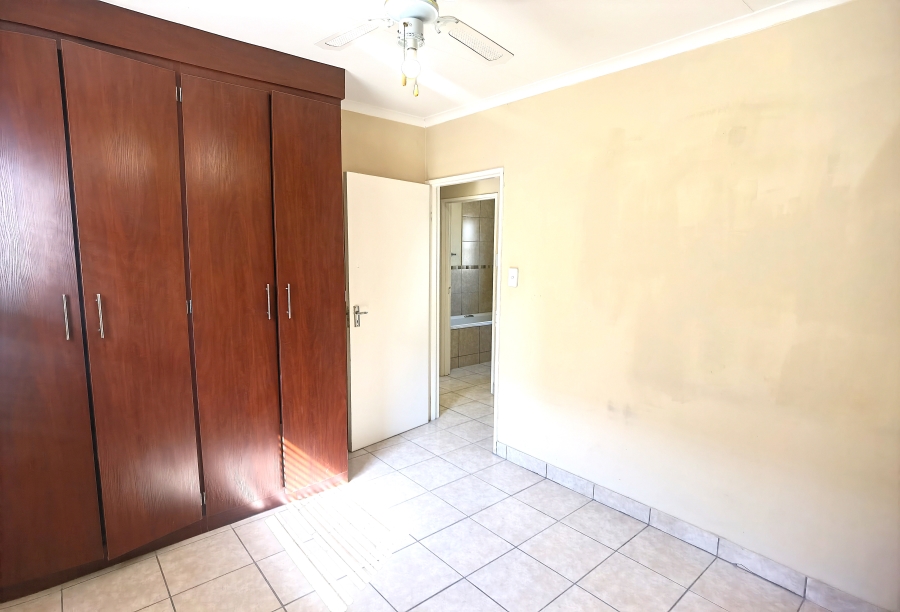 3 Bedroom Property for Sale in Kosmosdal Gauteng