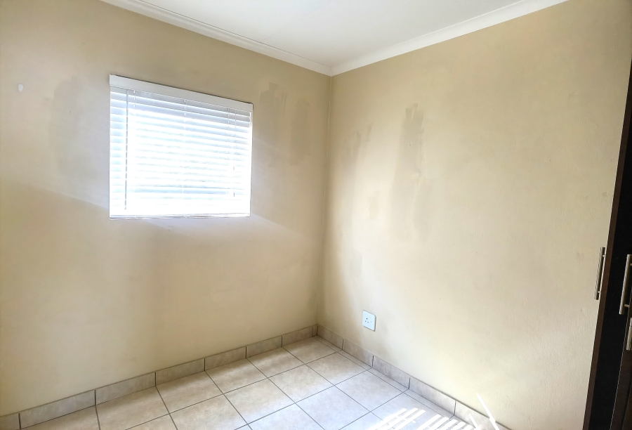 3 Bedroom Property for Sale in Kosmosdal Gauteng