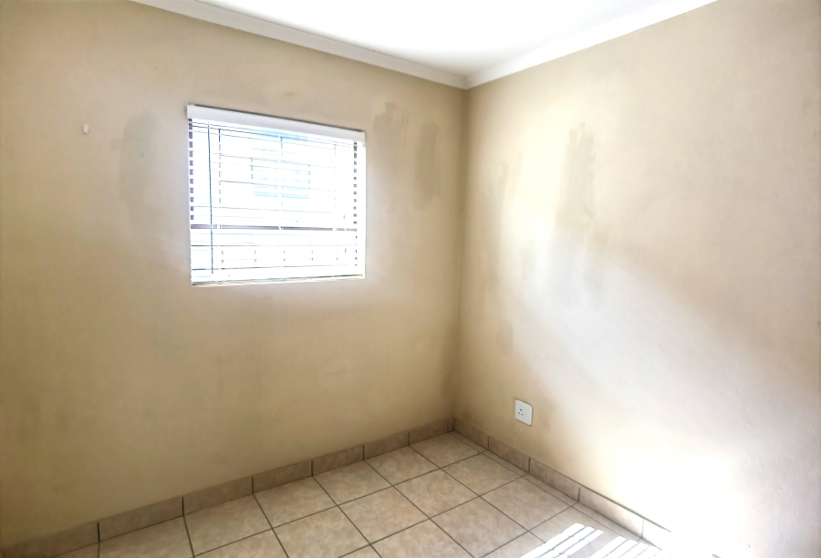 3 Bedroom Property for Sale in Kosmosdal Gauteng