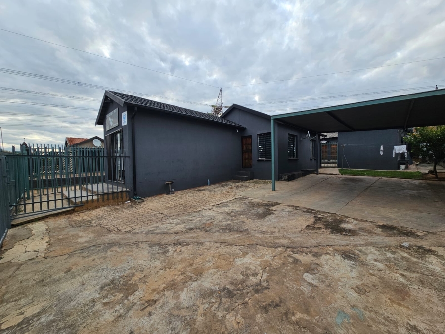 3 Bedroom Property for Sale in Atteridgeville Gauteng