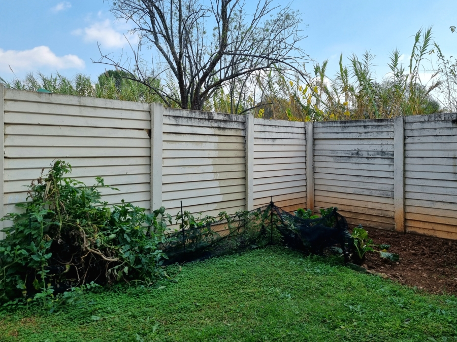 1 Bedroom Property for Sale in Willow Park Manor Gauteng