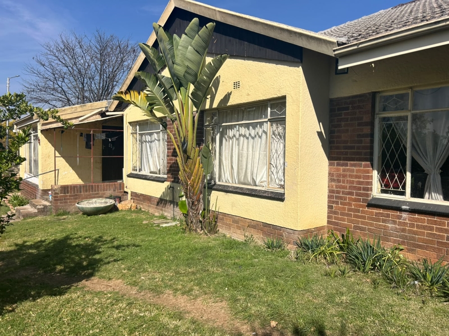 14 Bedroom Property for Sale in Edendale Gauteng