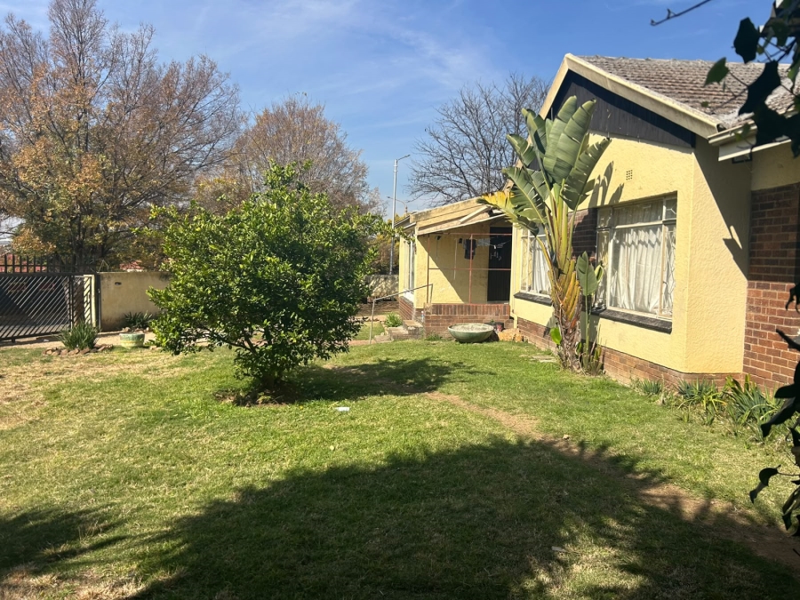 14 Bedroom Property for Sale in Edendale Gauteng