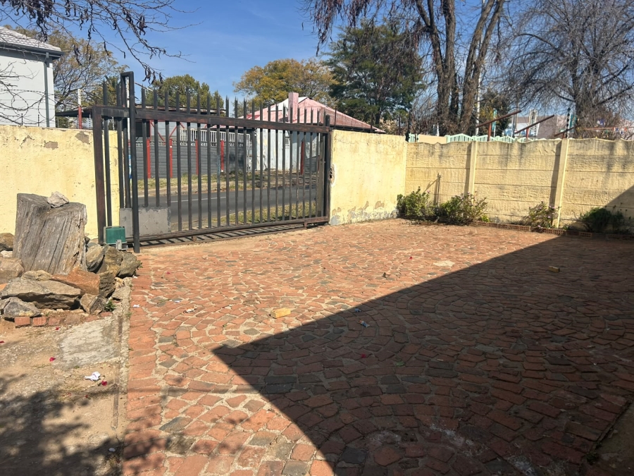 14 Bedroom Property for Sale in Edendale Gauteng