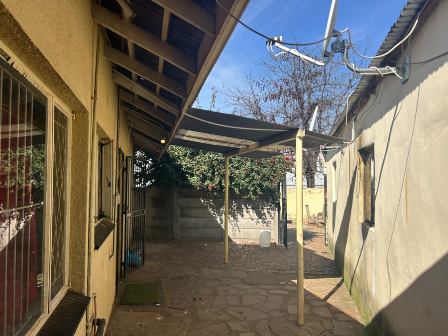 14 Bedroom Property for Sale in Edendale Gauteng