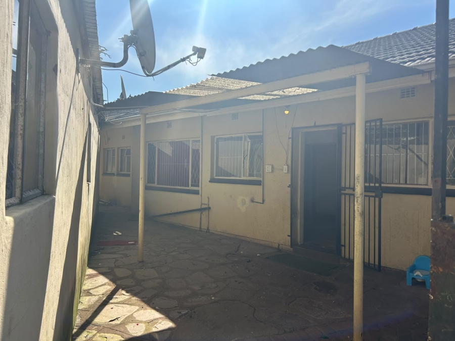 14 Bedroom Property for Sale in Edendale Gauteng