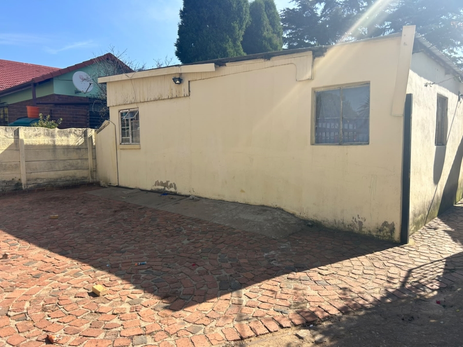 14 Bedroom Property for Sale in Edendale Gauteng
