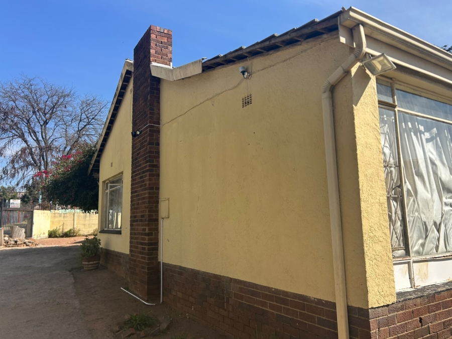 14 Bedroom Property for Sale in Edendale Gauteng