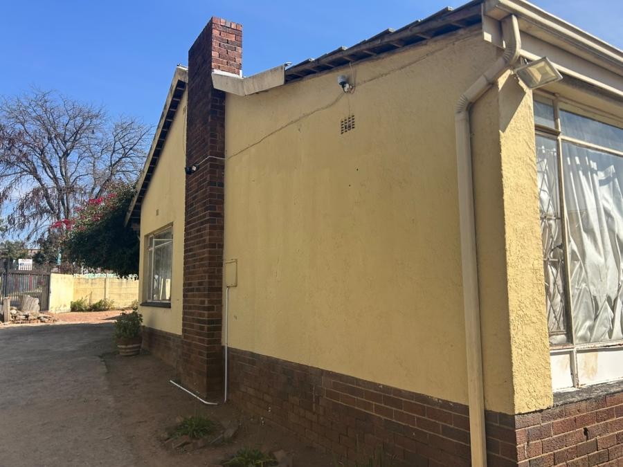 14 Bedroom Property for Sale in Edendale Gauteng
