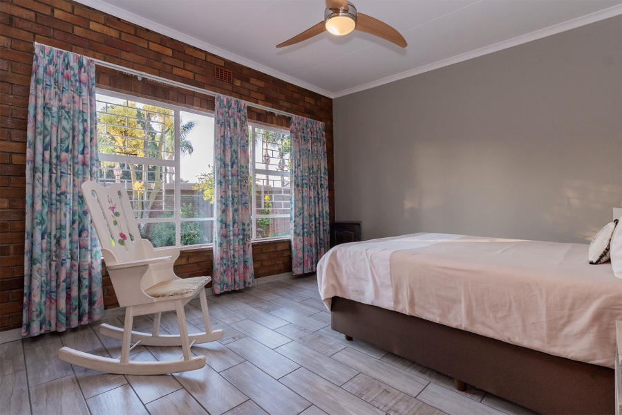 4 Bedroom Property for Sale in Glen Marais Gauteng