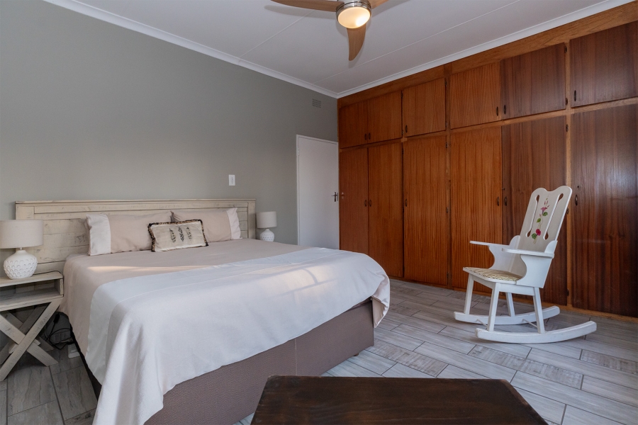 4 Bedroom Property for Sale in Glen Marais Gauteng
