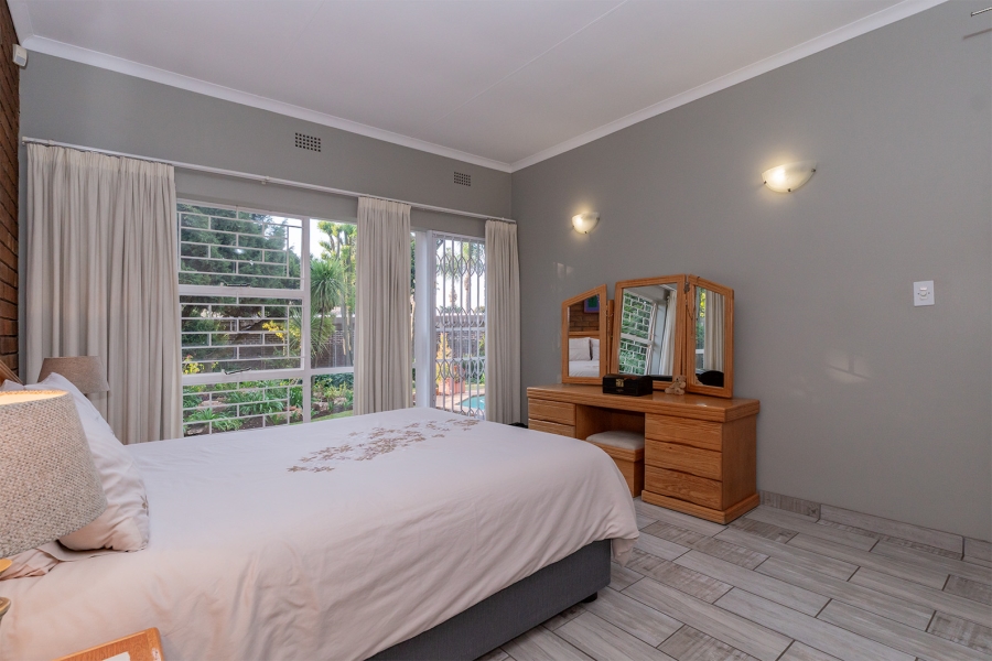 4 Bedroom Property for Sale in Glen Marais Gauteng