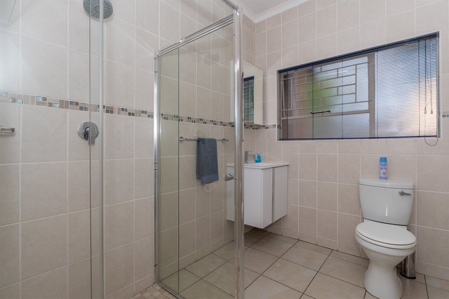4 Bedroom Property for Sale in Glen Marais Gauteng