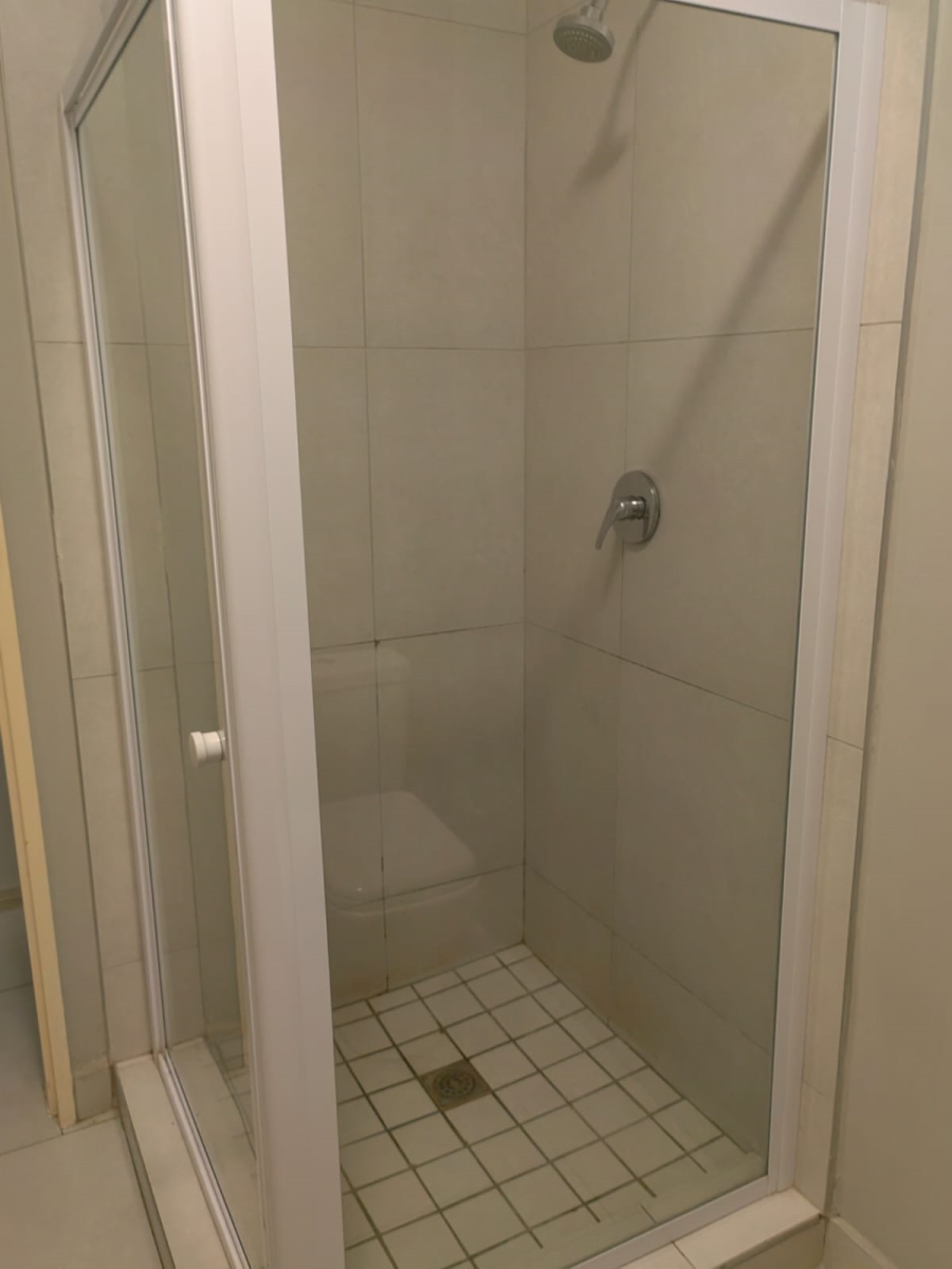 1 Bedroom Property for Sale in Carlswald Gauteng