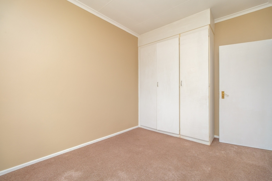 2 Bedroom Property for Sale in Roodekrans Gauteng
