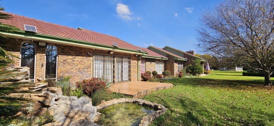 6 Bedroom Property for Sale in Sherman Park Gauteng