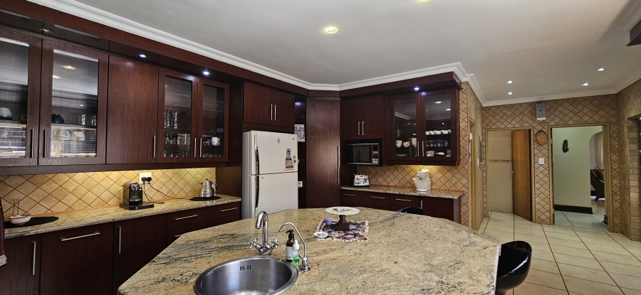 6 Bedroom Property for Sale in Sherman Park Gauteng