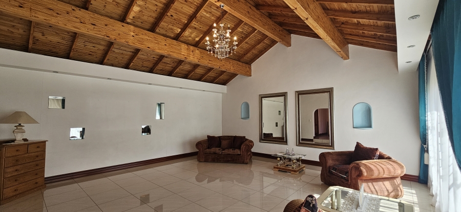 6 Bedroom Property for Sale in Sherman Park Gauteng