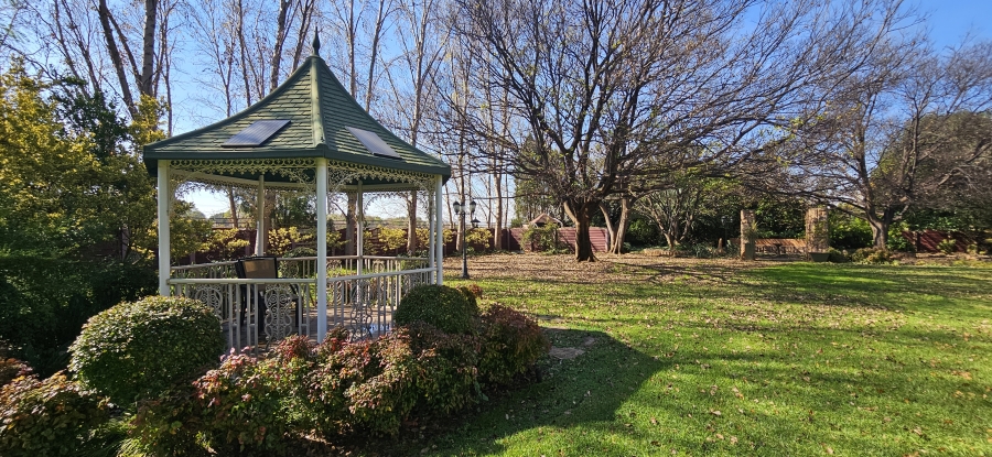 6 Bedroom Property for Sale in Sherman Park Gauteng