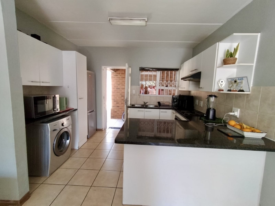 3 Bedroom Property for Sale in Honeydew Manor Gauteng