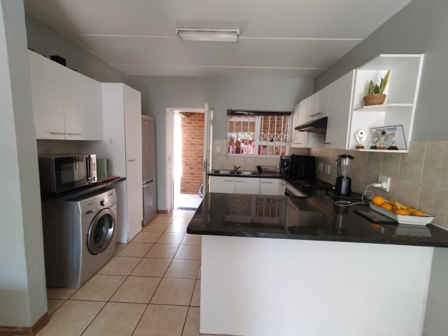 3 Bedroom Property for Sale in Honeydew Manor Gauteng