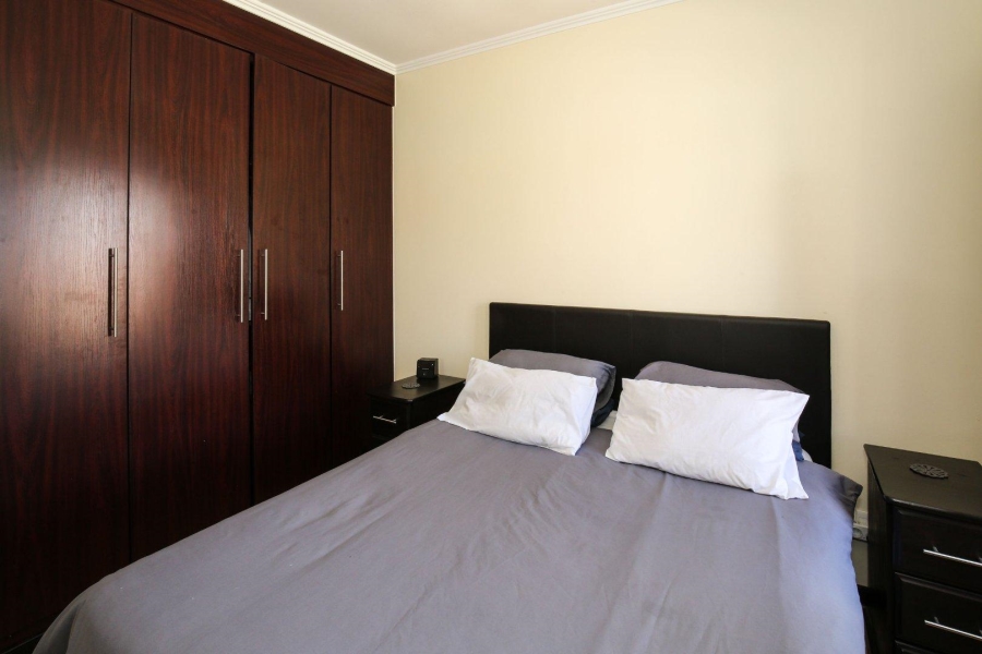 2 Bedroom Property for Sale in Greenstone Hill Gauteng