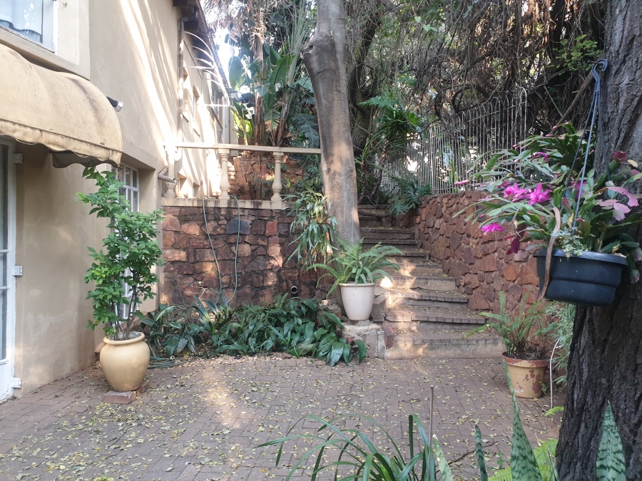 To Let 1 Bedroom Property for Rent in Waterkloof Ridge Gauteng