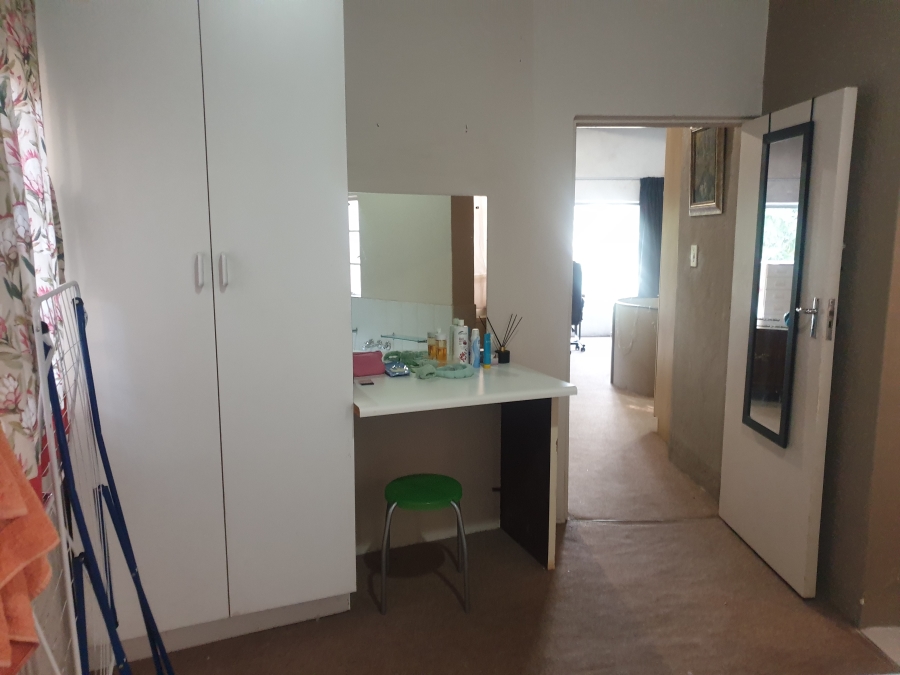 To Let 1 Bedroom Property for Rent in Waterkloof Ridge Gauteng