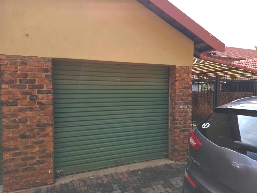 3 Bedroom Property for Sale in The Orchards Gauteng