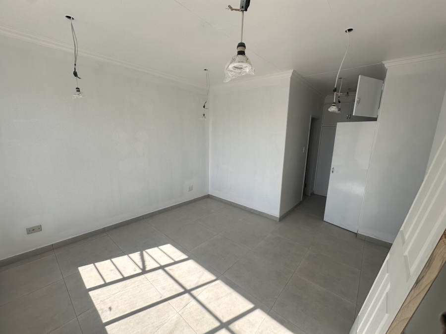 4 Bedroom Property for Sale in Wilro Park Gauteng