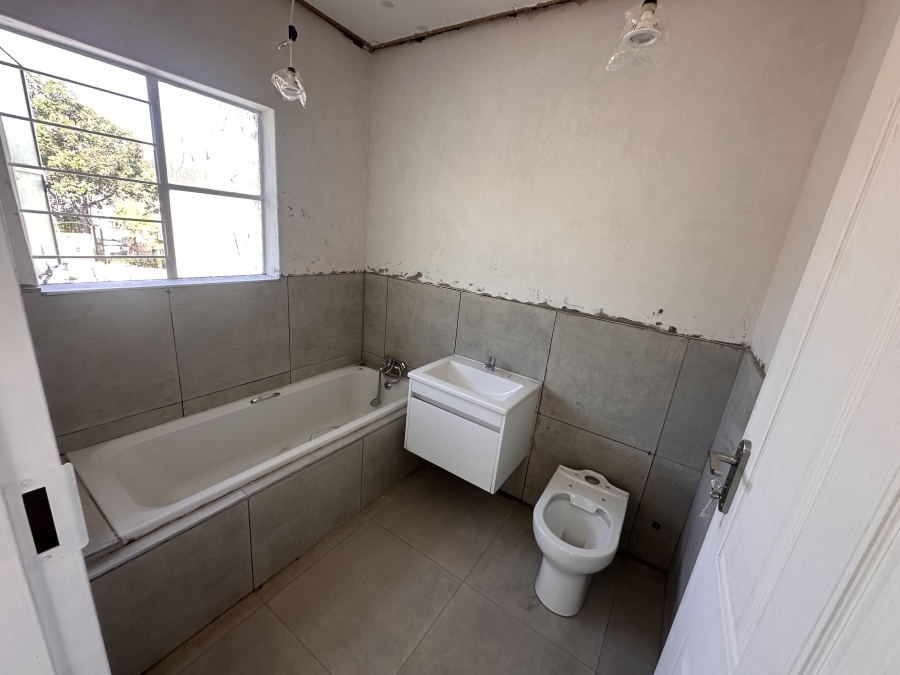 4 Bedroom Property for Sale in Wilro Park Gauteng