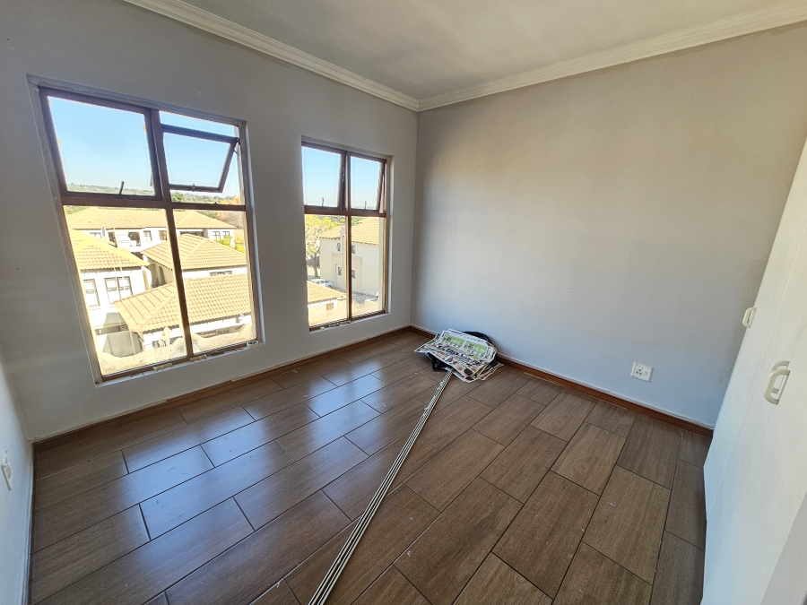 2 Bedroom Property for Sale in Bryanston Gauteng