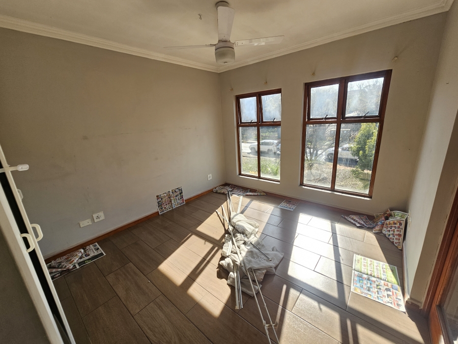 2 Bedroom Property for Sale in Bryanston Gauteng