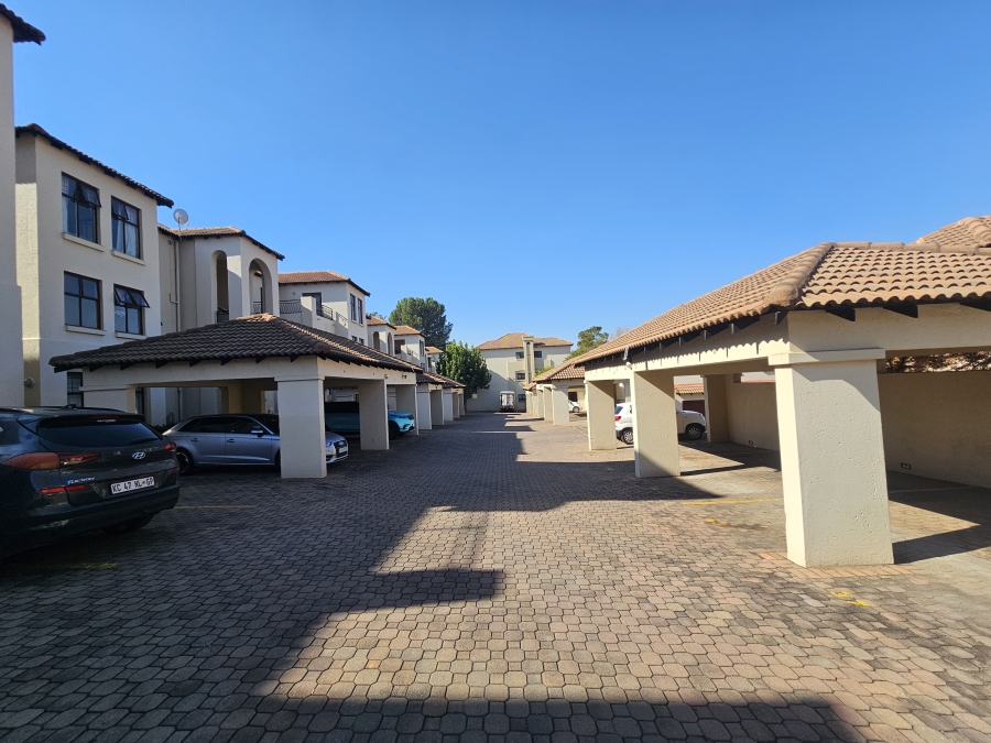 2 Bedroom Property for Sale in Bryanston Gauteng