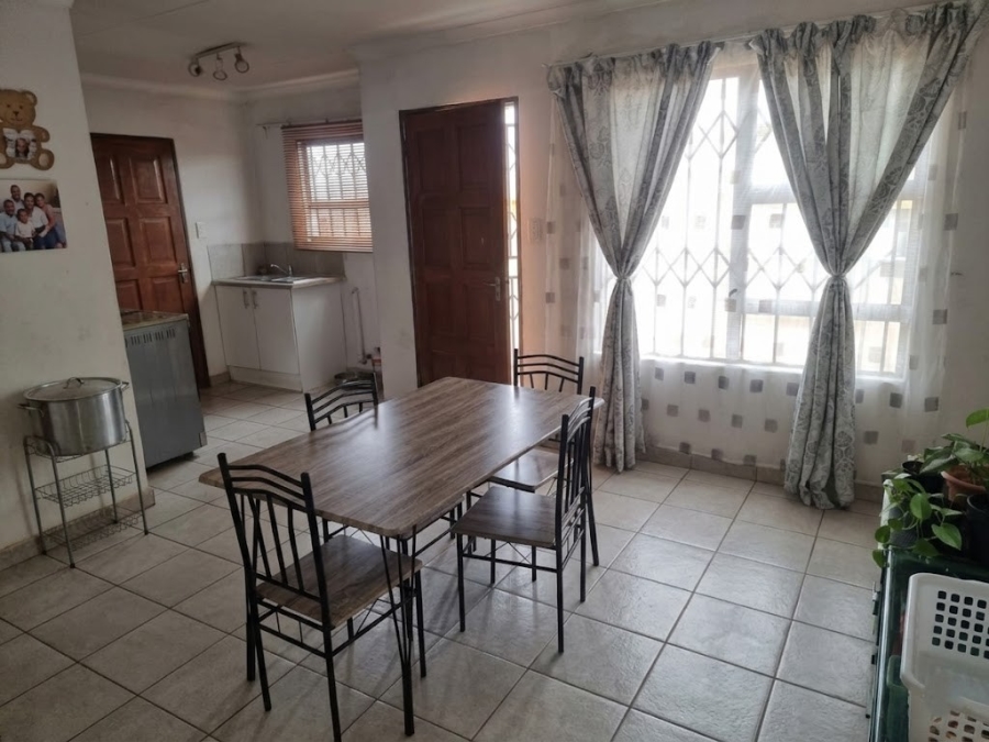 2 Bedroom Property for Sale in Stretford Gauteng