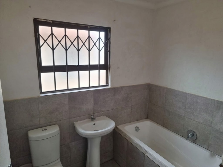 2 Bedroom Property for Sale in Stretford Gauteng