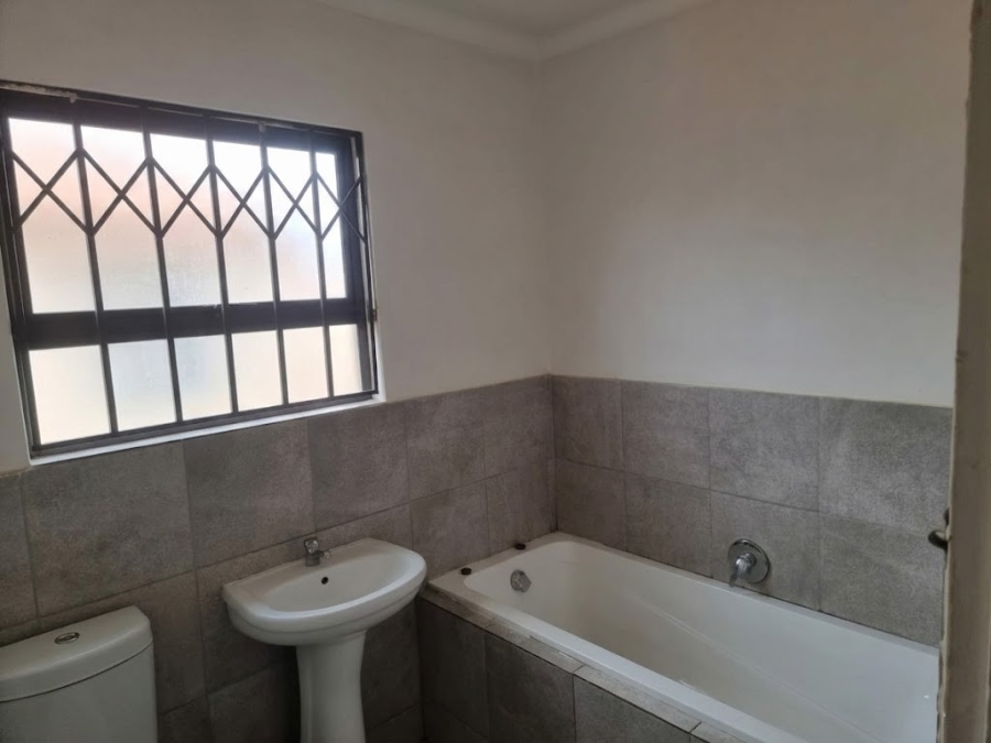 2 Bedroom Property for Sale in Stretford Gauteng