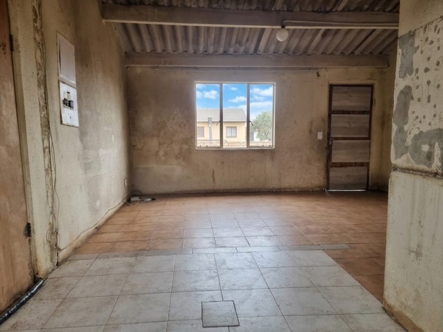 2 Bedroom Property for Sale in Stretford Gauteng