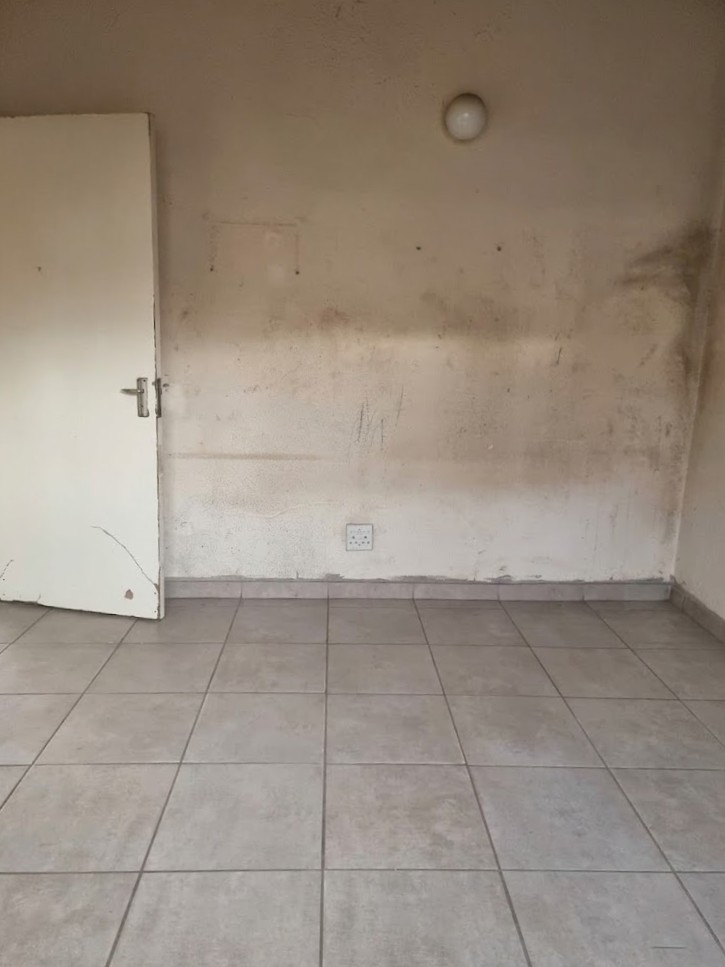 2 Bedroom Property for Sale in Stretford Gauteng