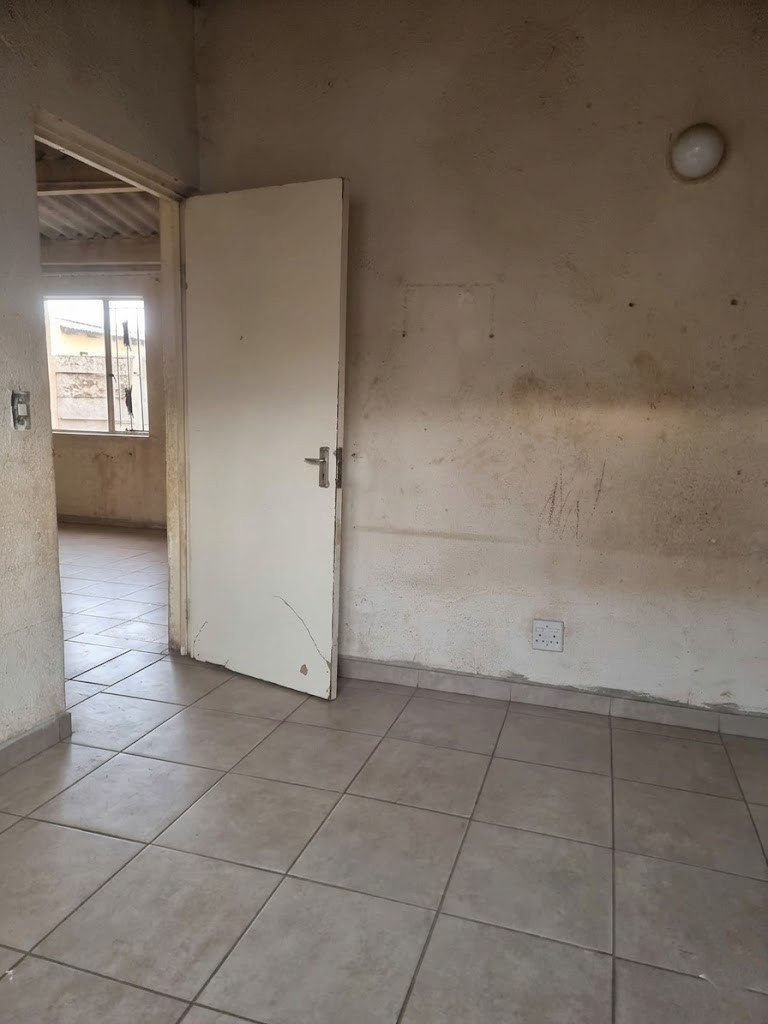2 Bedroom Property for Sale in Stretford Gauteng