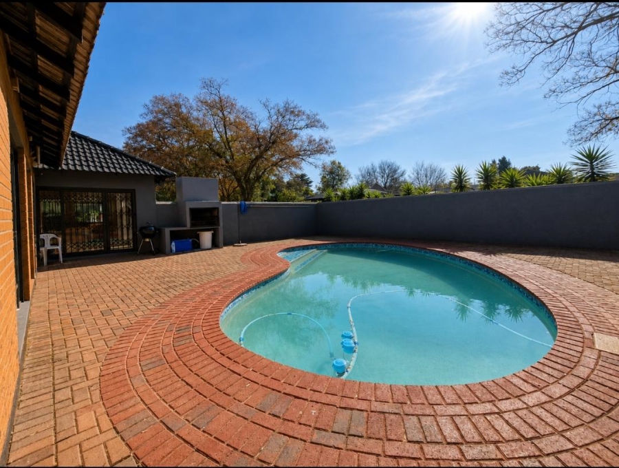 3 Bedroom Property for Sale in Vanderbijlpark SW 5 Gauteng