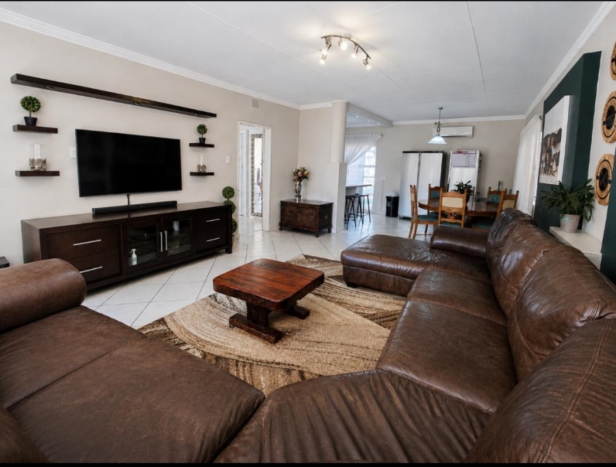 3 Bedroom Property for Sale in Vanderbijlpark SW 5 Gauteng